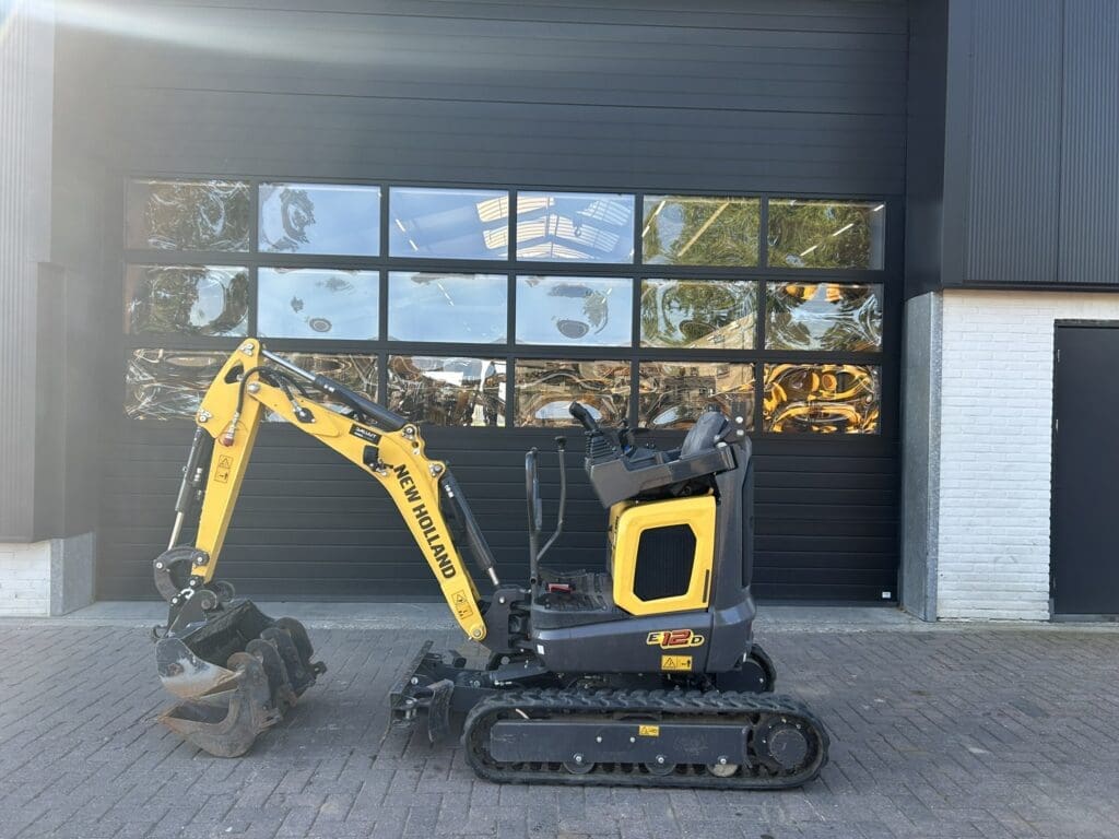 New Holland E12D