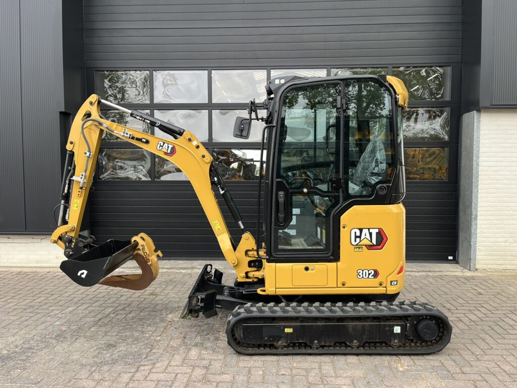 Caterpillar 302