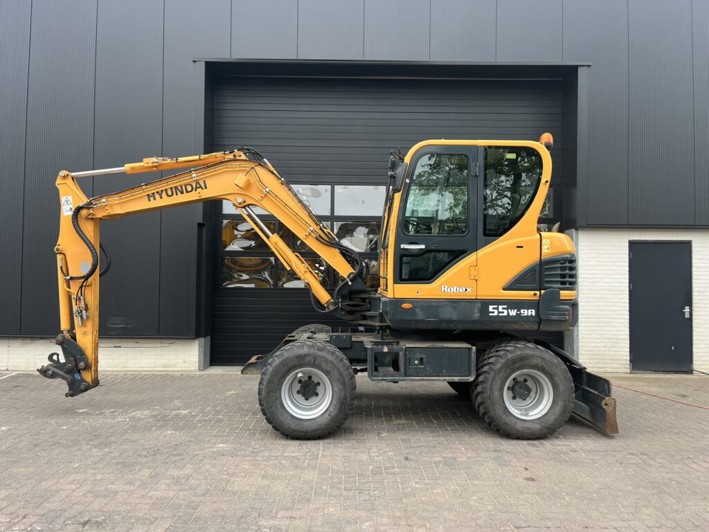 Hyundai 55W-9A