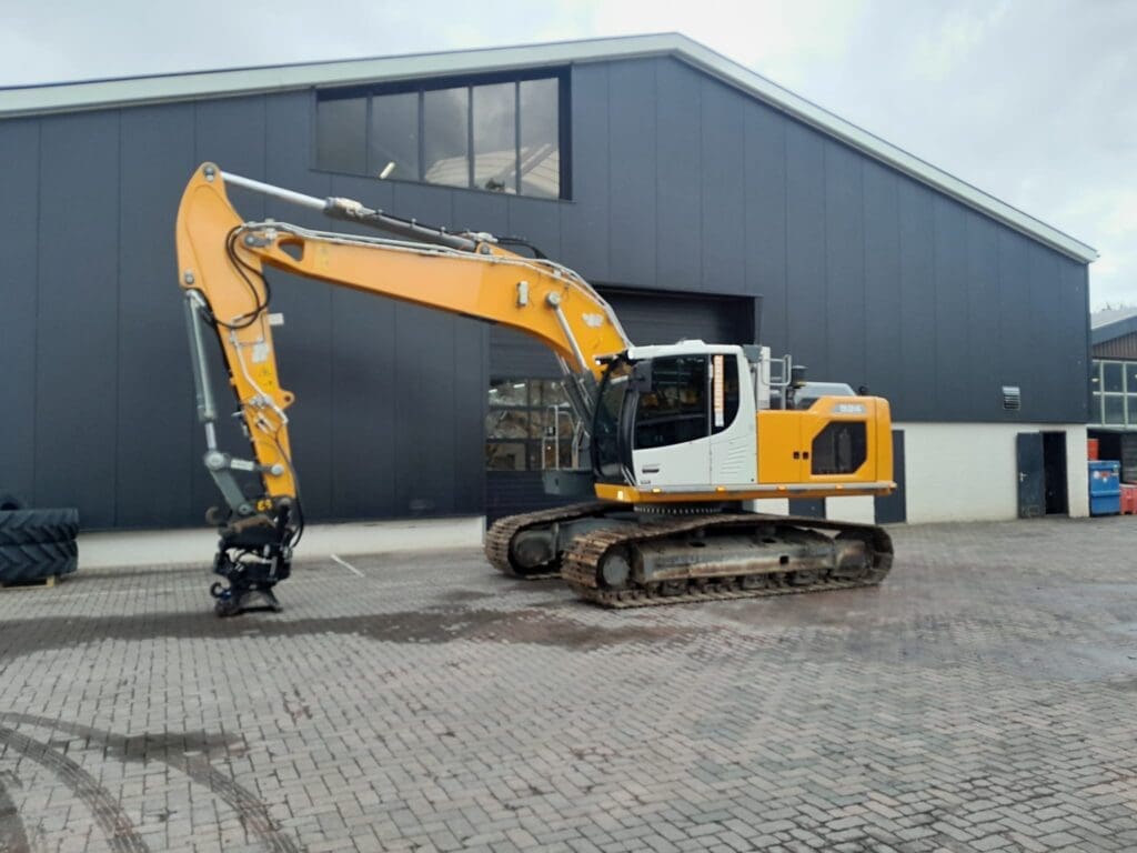 Afgeleverd: Liebherr R 924 LC (bouwjaar 2022)